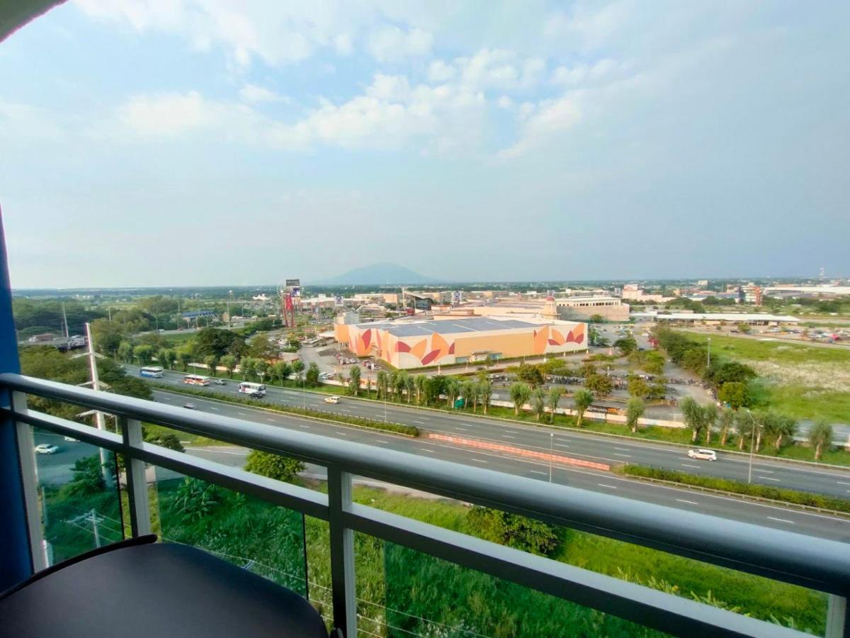 The Aces Crib At Azure North Pampanga Aparthotel Luaran gambar