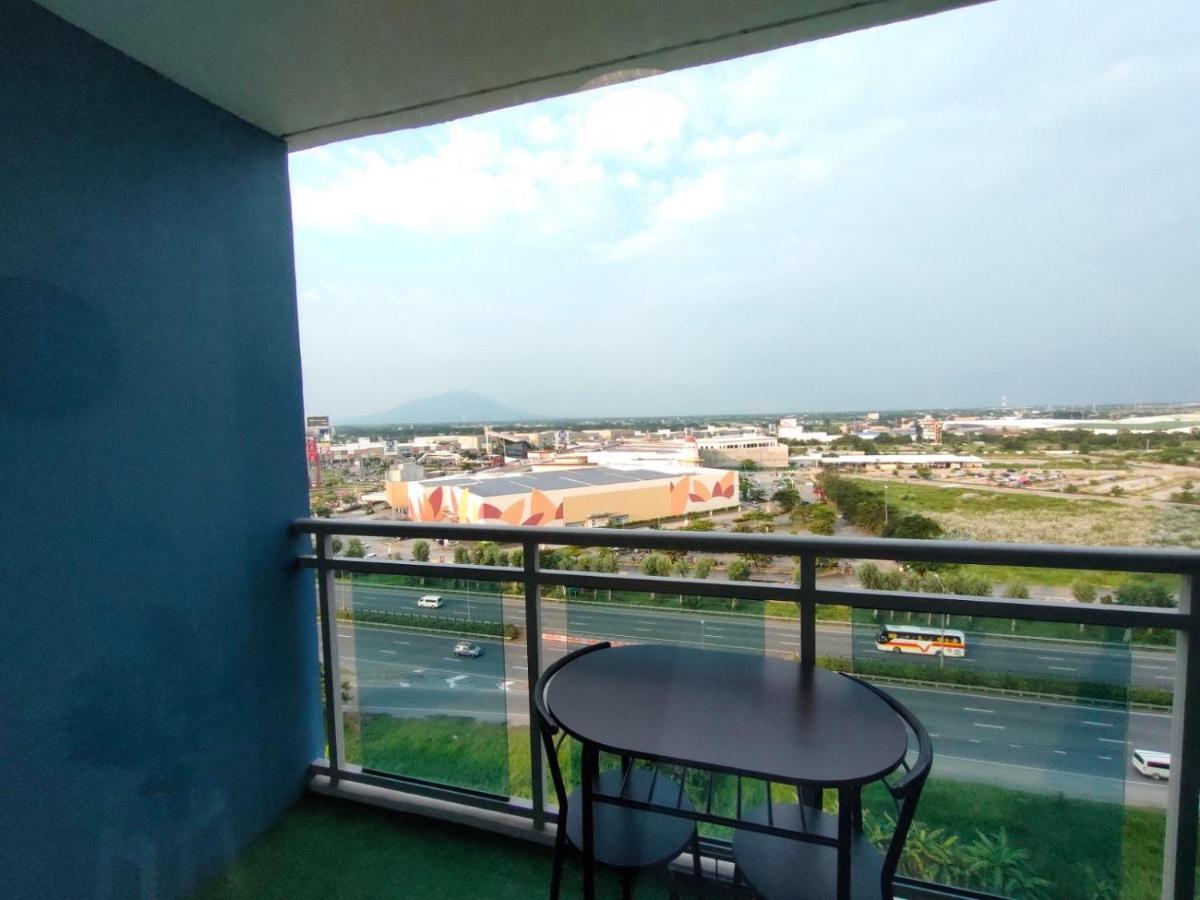 The Aces Crib At Azure North Pampanga Aparthotel Luaran gambar