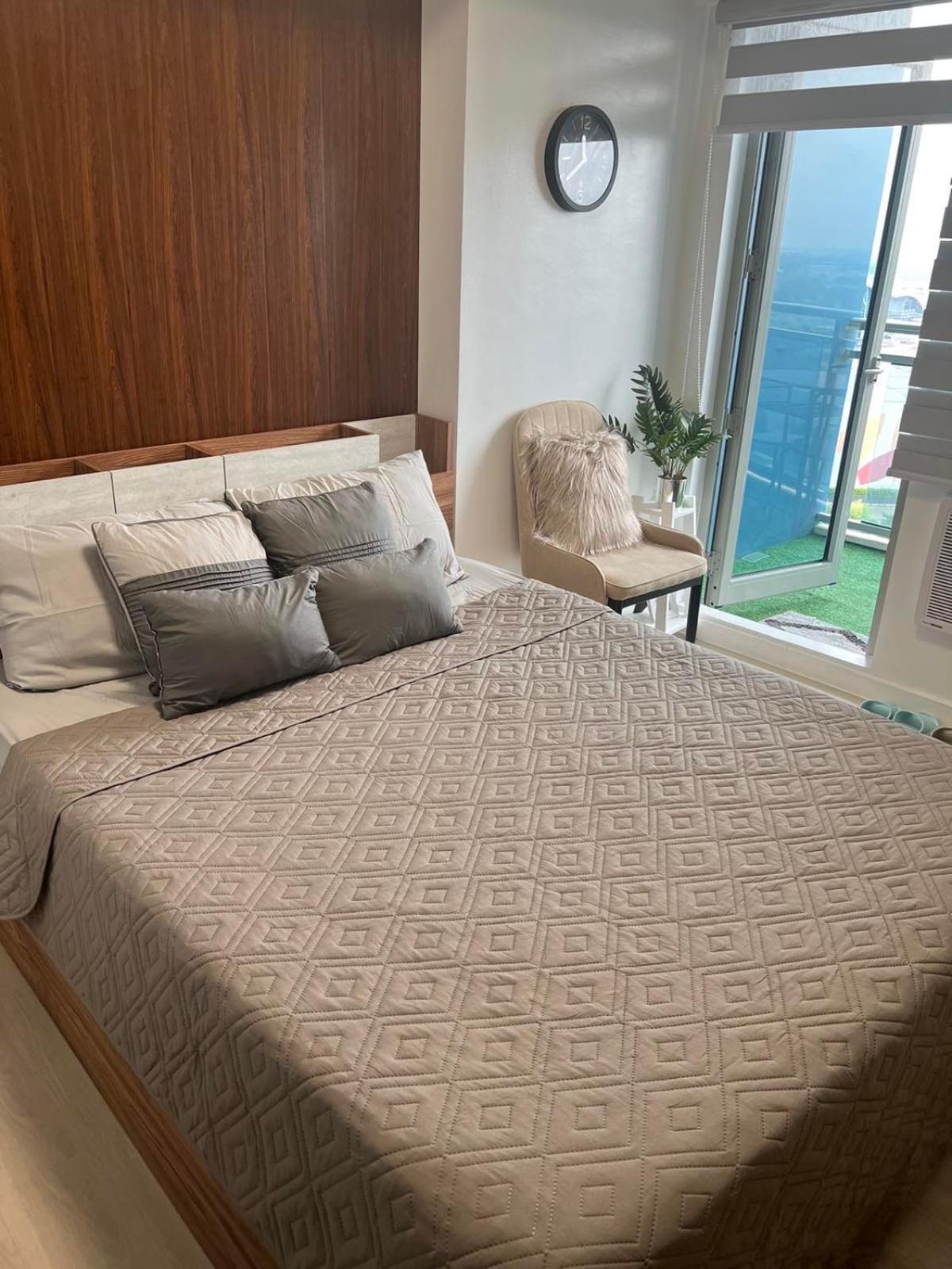 The Aces Crib At Azure North Pampanga Aparthotel Luaran gambar